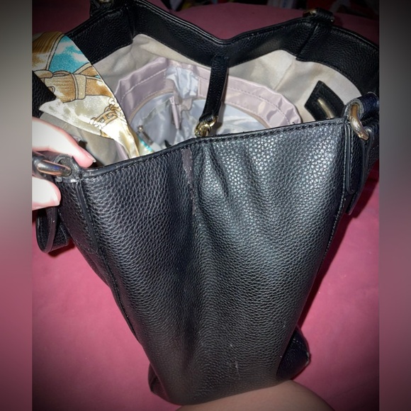 Gucci Soho Shoulder Bag - Picture 10 of 12